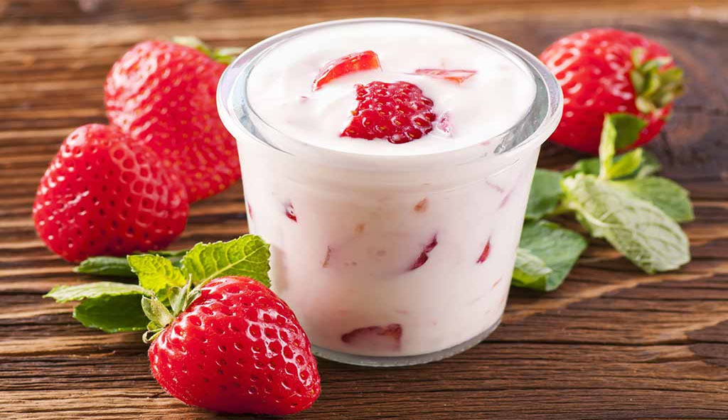 Strawberry Cashew Yogurt